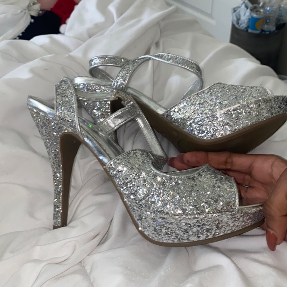 Size 10 Silver Glitter heels Open Toe